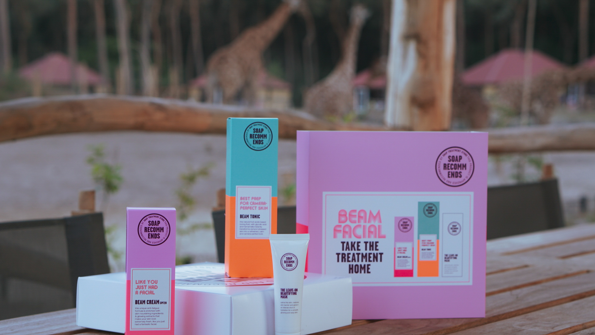 Je bekijkt nu GET YOUR GLOW ON WITH SOAP RECOMMENDS
